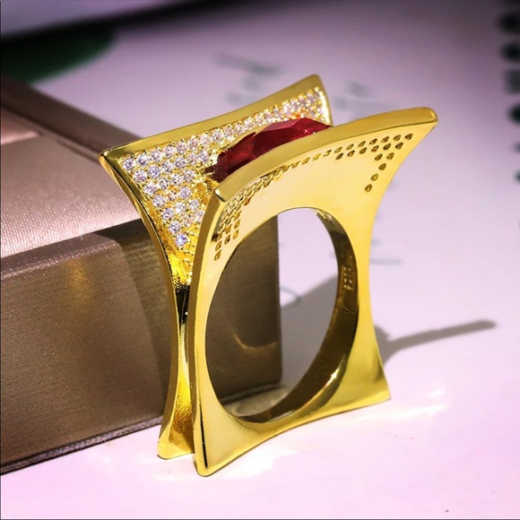 ๐HP๐ Geometrical Gold Plated Ring ๐ - Picture 5 of 7